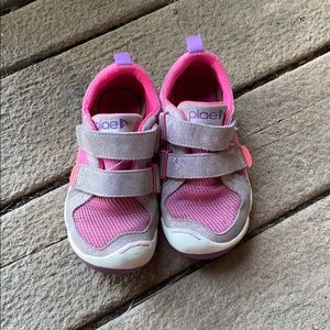 Plae Ty pink / purple shoes